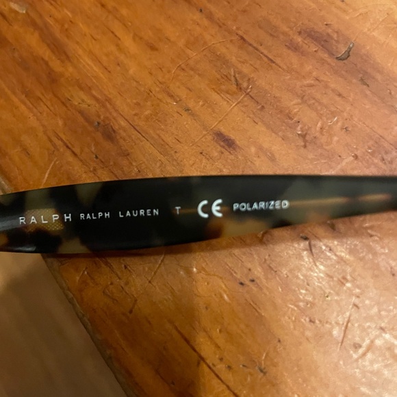 PREOWNED RALPH LAUREN RA 5190 SUNGLASSES ( NICE ) CAT EYE PURPLE TORTOISE - Picture 12 of 12